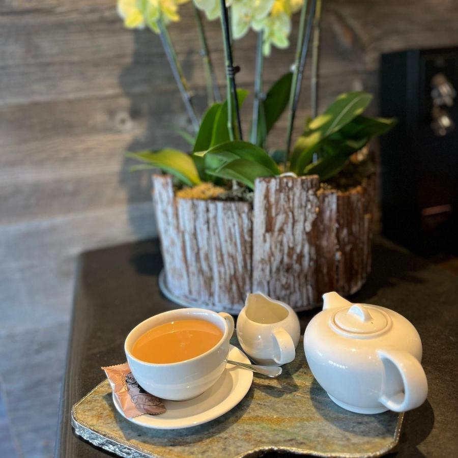 Boulevard Hotel Blackpool Exterior foto A cup of tea