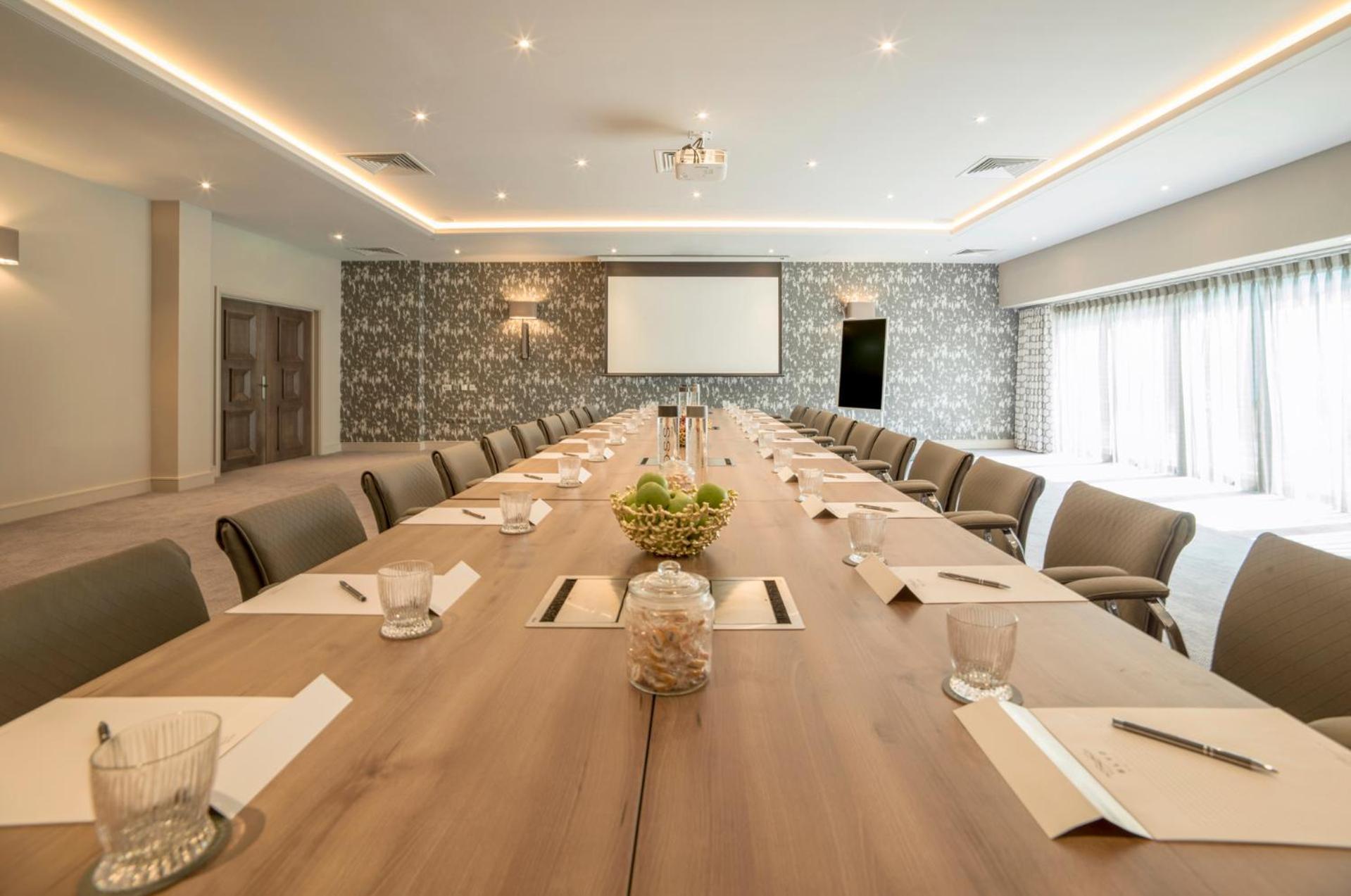 Boulevard Hotel Blackpool Exterior foto The Boardroom at The Grove