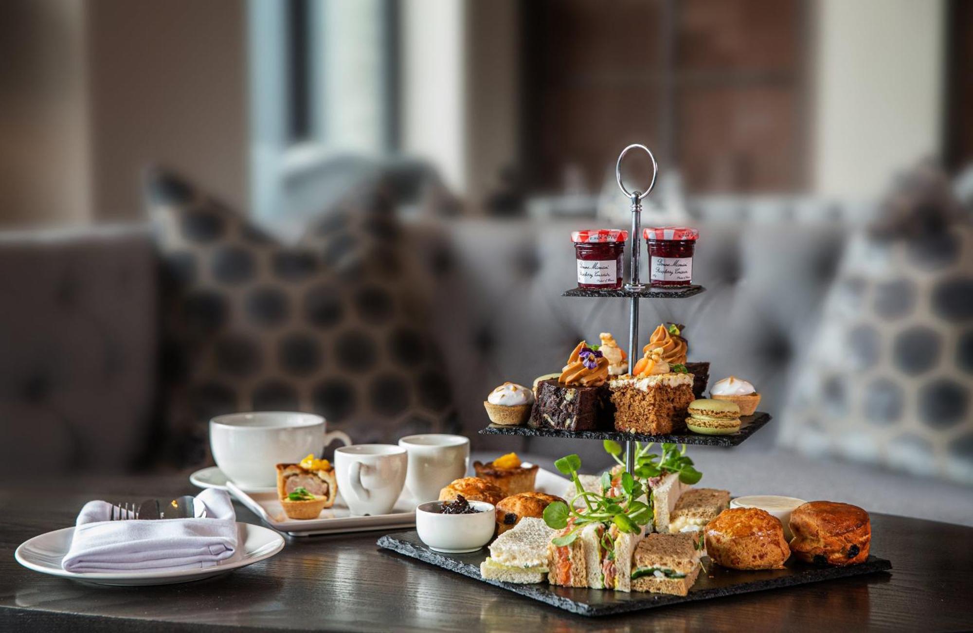 Boulevard Hotel Blackpool Exterior foto Afternoon tea at the InterContinental London The O2
